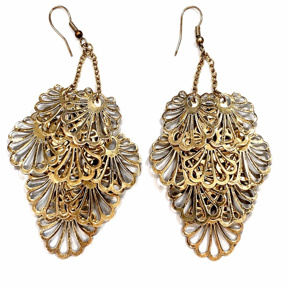 Elegant Gold and Silver Filigree Earrings
3 for 16 $